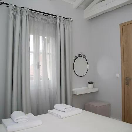 Foxnest Rest Corfu شقة