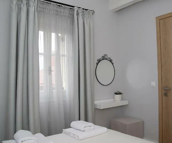 Foxnest Rest Corfu דירה